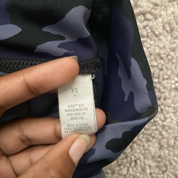 Aerie blue camo no middle seam fitted leggings - Picture 2 of 7